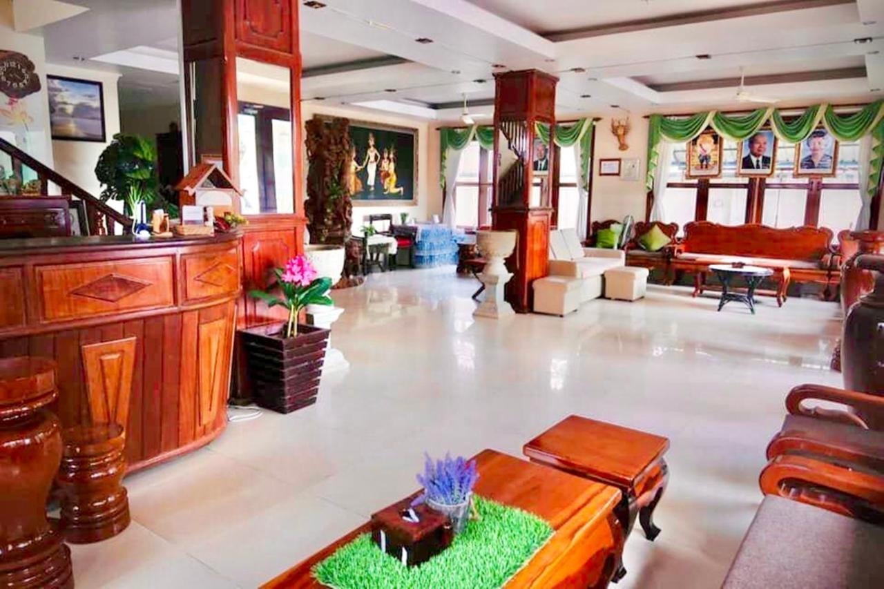 Siem Reap Riverside Hotel Exterior photo