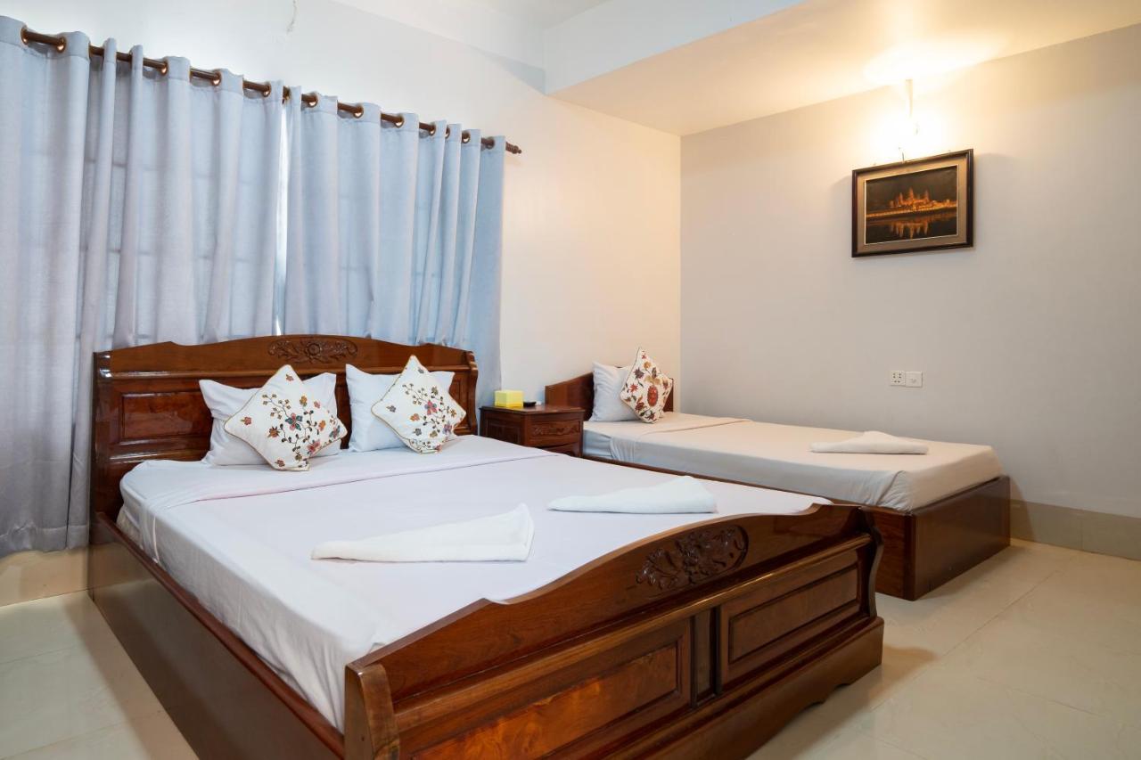 Siem Reap Riverside Hotel Exterior photo