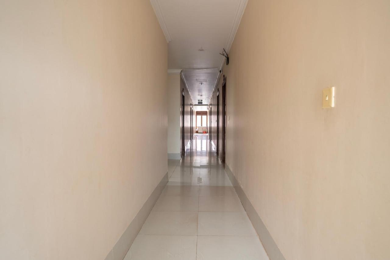 Siem Reap Riverside Hotel Exterior photo