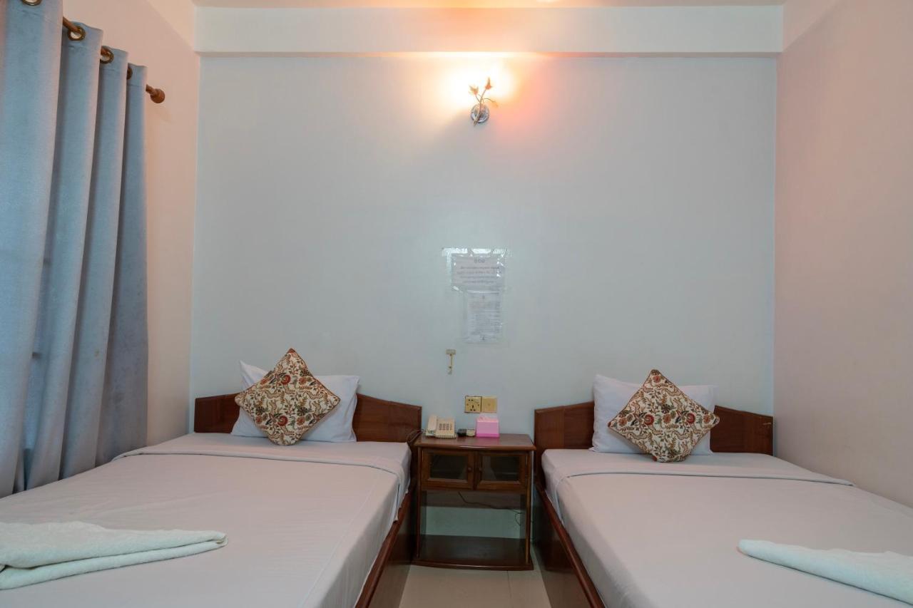 Siem Reap Riverside Hotel Exterior photo
