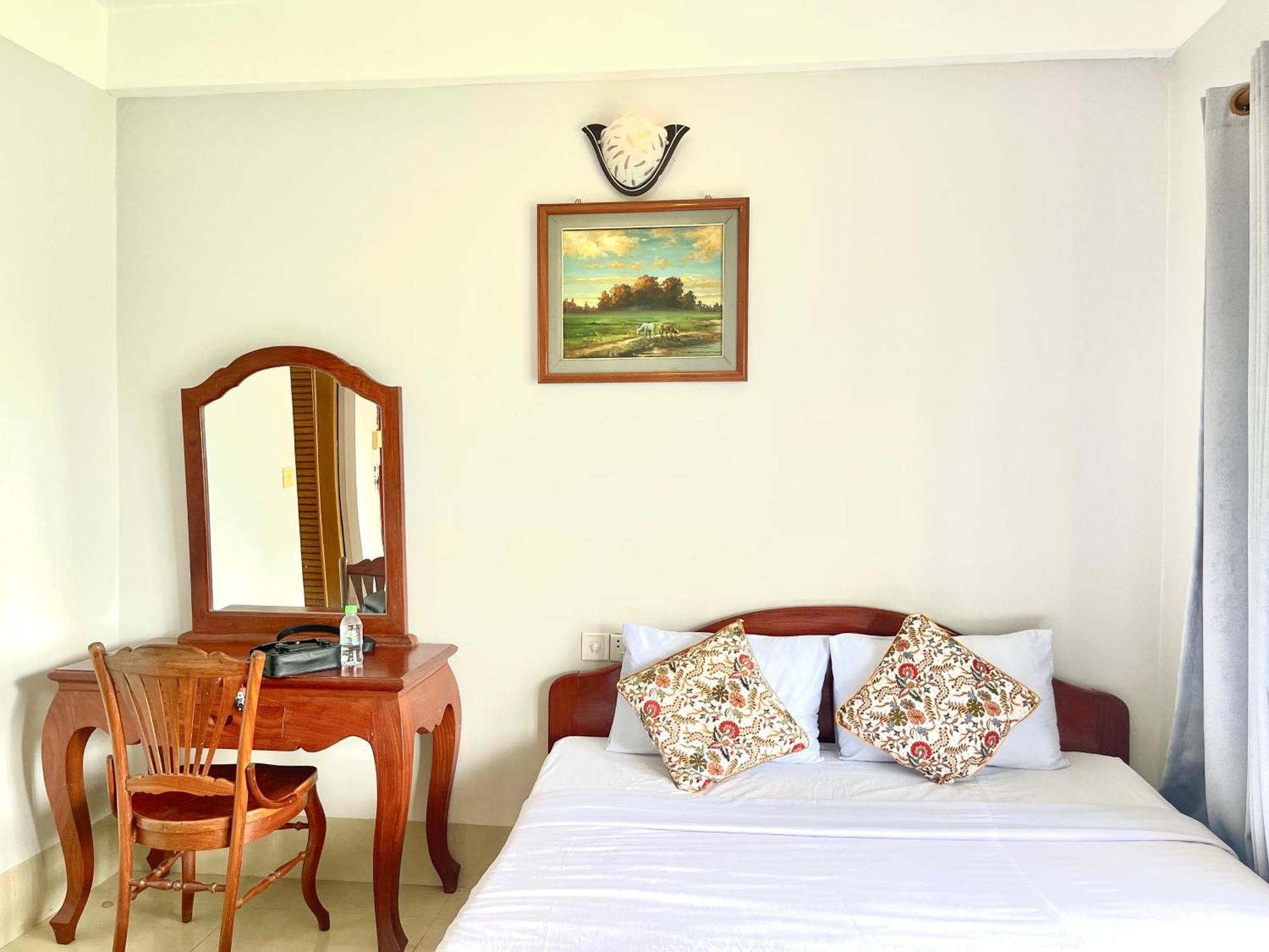 Siem Reap Riverside Hotel Exterior photo